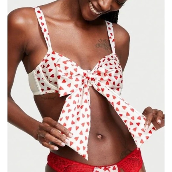 Victoria's Secret Other - NWT Victorias Secret Red Heart Print Satin Demi‎ Bra White Red Bow XL Valentines